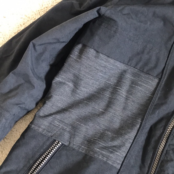 NEW Roxy Snow Jacket - Picture 3 of 13